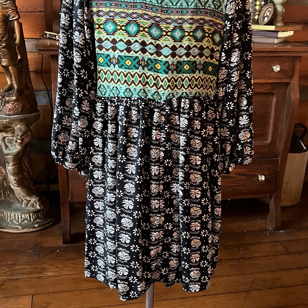 Umgee Black and Teal Long Sleeve Tunic or Dress - Picture 3 of 6